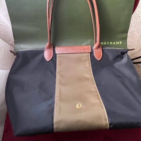 Longchamp Medium Le Pliage - Picture 7 of 12